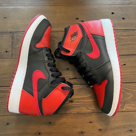 air jordan 1 retro high banned